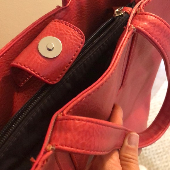 Matt&Nat Coral Purse - Picture 6 of 9